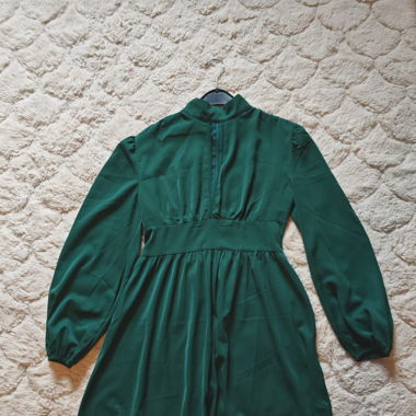 robe verte ras le cou 