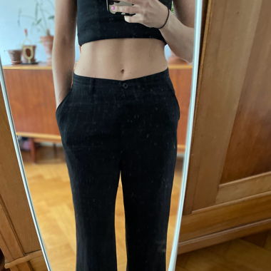 Hose mit feinen Streifen
