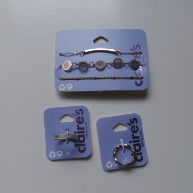 Lot de bijoux dorés