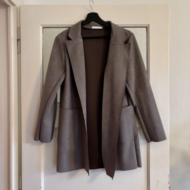 Open taupe coat