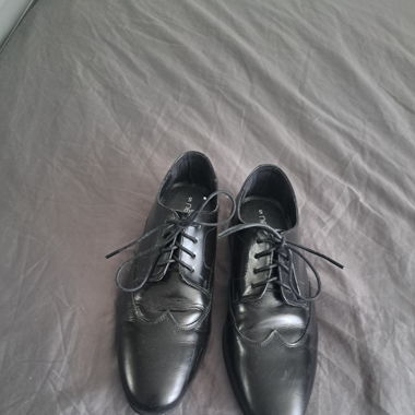 Leather shoes