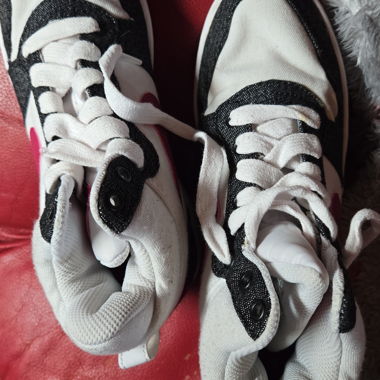 Nike Court Borough mid premium 36.5