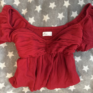 Top corto rosso Hollister