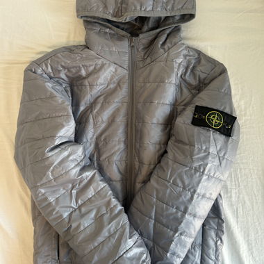 Giacca imbottita Stone Island con cappuccio