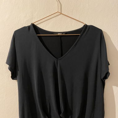 Schwarzes T-Shirt