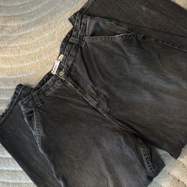 Schwarze Bershka Baggy-Jeans