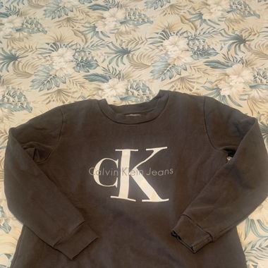 Sweat-shirt noir d'hiver pour femme