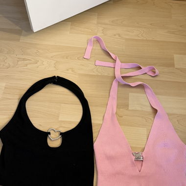 Zwei Party-Tops