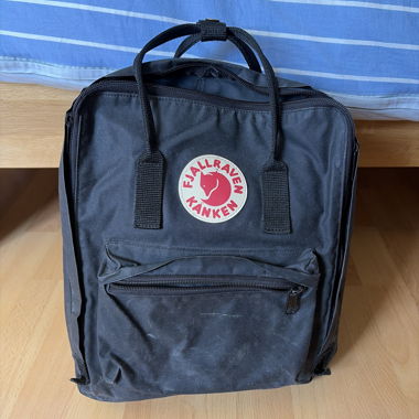 Black Fjallraven Kanken backpack