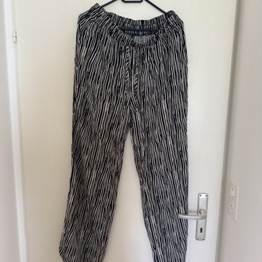 Pantaloni a righe