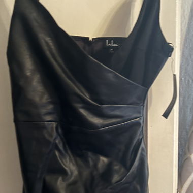 Robe midi en similicuir