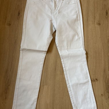 Weisse Slim-Jeans