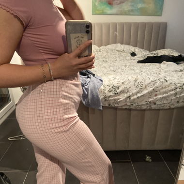 Pinky pants 