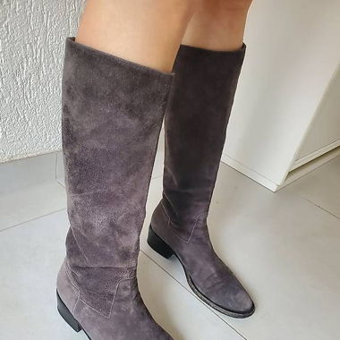Wildlederstiefel mit Reissverschluss hinten (39.5)