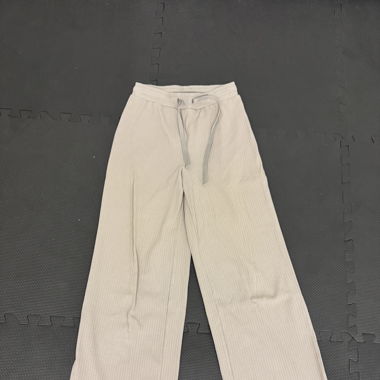 Wide Leg Hose