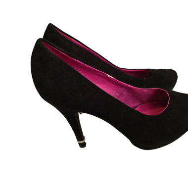 Heeled shoes