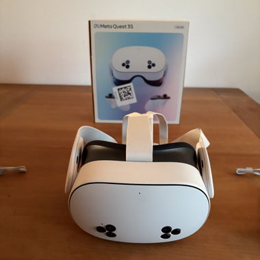 Meta Quest 3S VR Headset