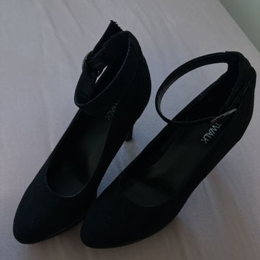 high heels