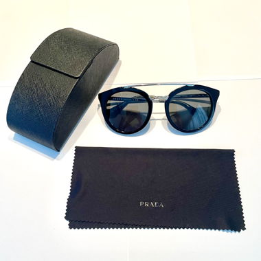 Lunettes de soleil Prada