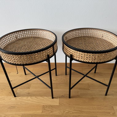 Set de 2 tables d’appoint en rotin avec plateaux amovibles