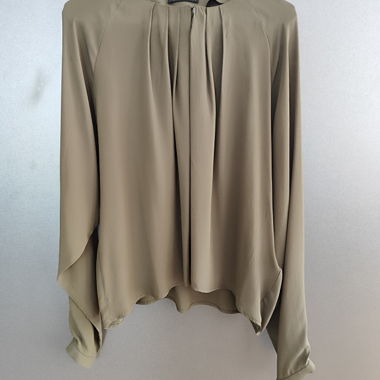 Chemisier en satin Drykorn de taille 4