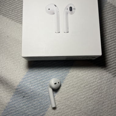 linker AirPod 2. Generation (ohne case)