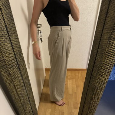 Bundfaltenhose breite Beine H&M