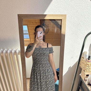 Robe longue à petites fleurs 