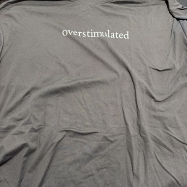 T-shirt noir overstimulated