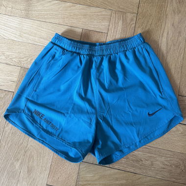 Nike Dri-FIT Shorts blau-grün 