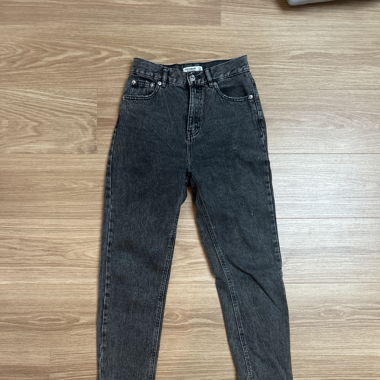 Mom Jeans
