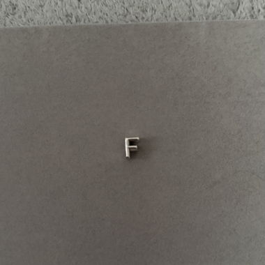 Charm Pandora „F“