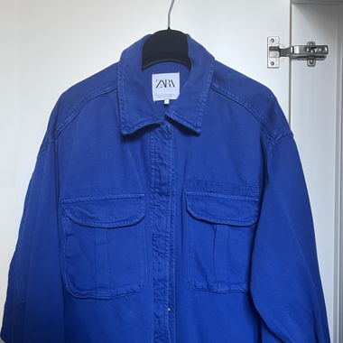 ZARA Hellblaue Jacke