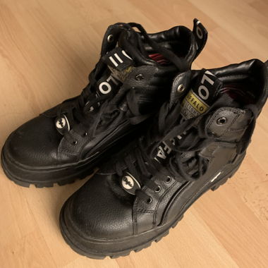 Buffalo boots 