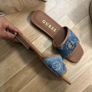 Sandale guess