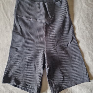 Short Yoga Pants
