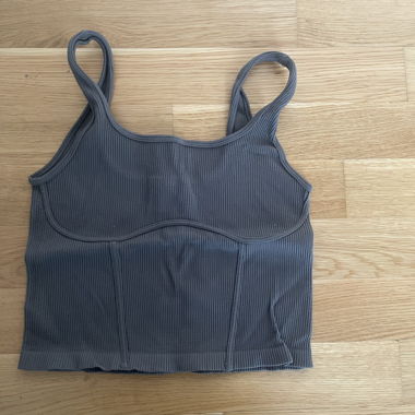 Top Urban Outfitters Grey