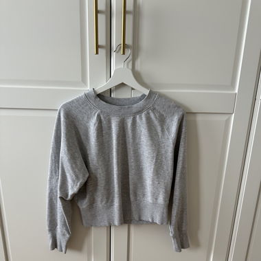 &other Stories grauer Cropped-Pullover L