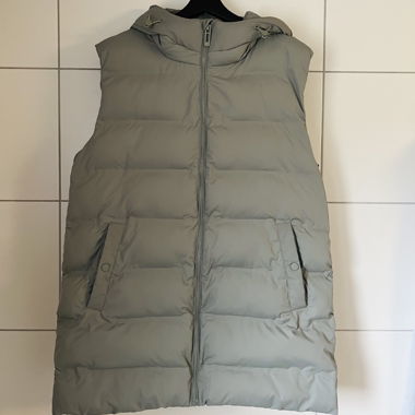 Gilet imbottito con cappuccio taglia 38