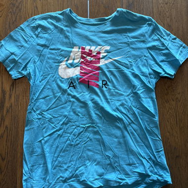T-shirt Nike