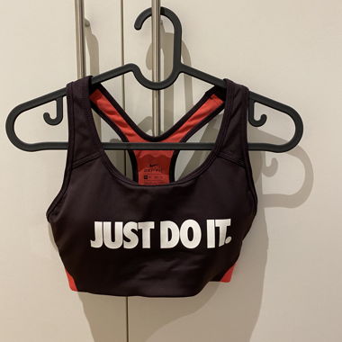Sports bra