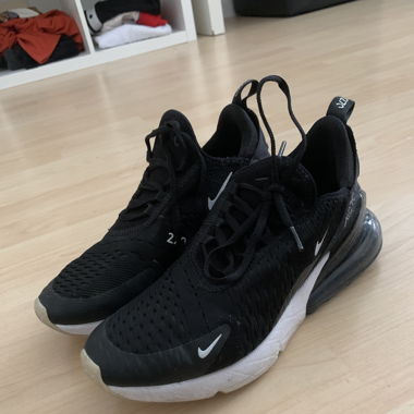 Nike 270