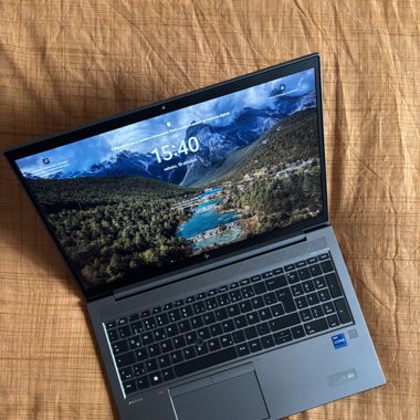 HP Zbook firefly G8 24Gb