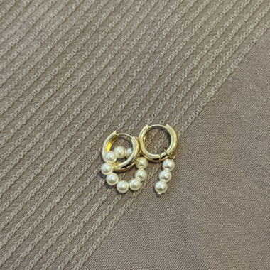 Ensemble de boucles d'oreilles et bracelets mignons