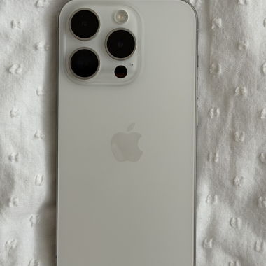 iPhone 15 Pro 128 GB Natural Titanium