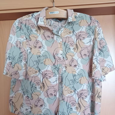 Camicia a maniche corte con stampa toni pastello