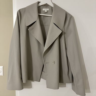 Greige Kurzjacke von COS