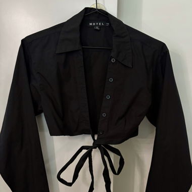 black short shirt 