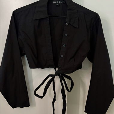 black short shirt 