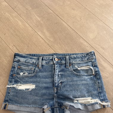 Short Blue Jeans